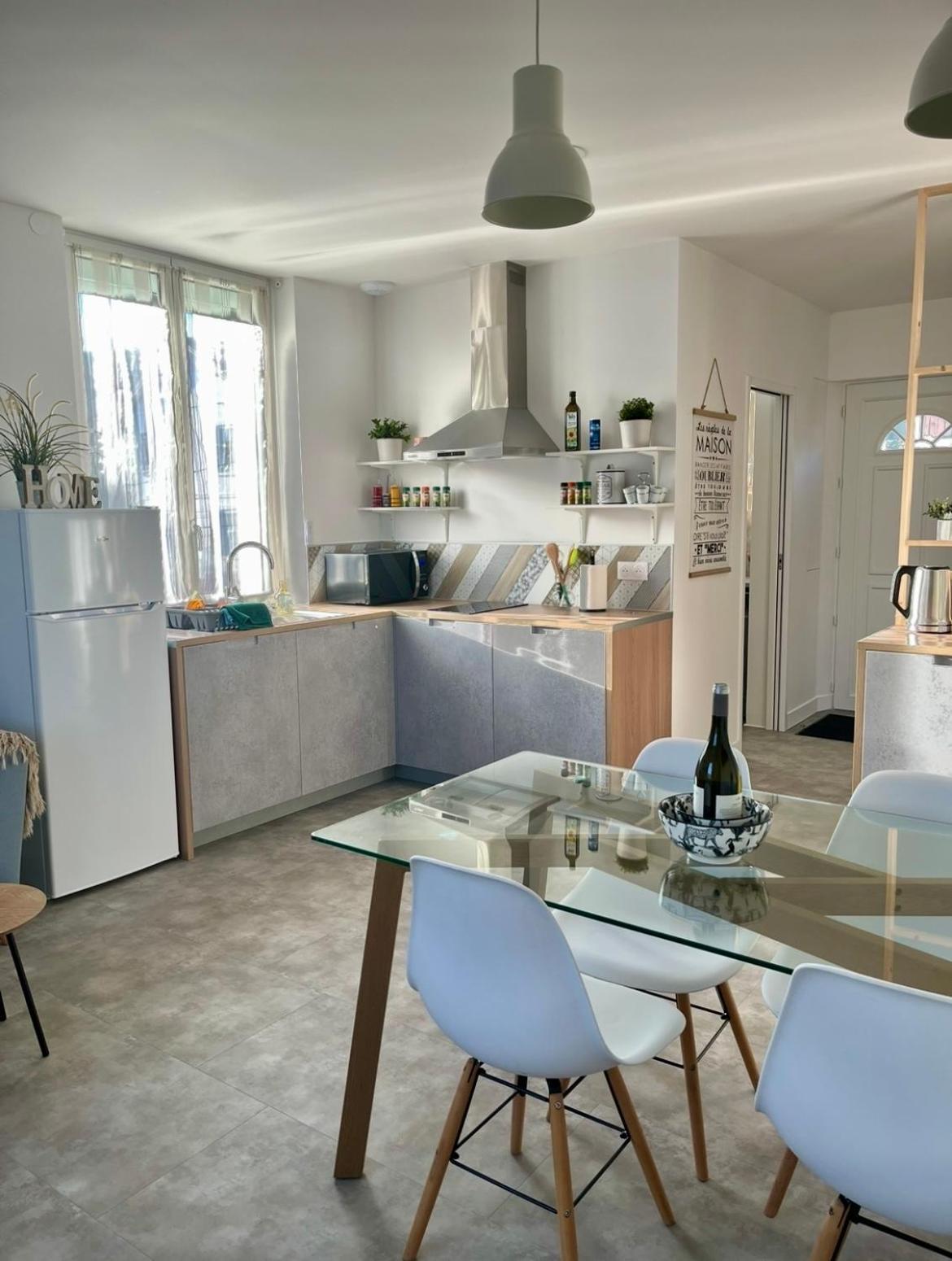 Appartement Cosy Et Calme Avec Parking Et Terrasse Prives Cravanche ภายนอก รูปภาพ